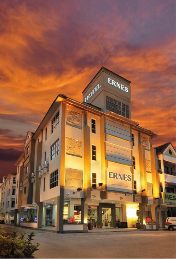Ernes Hotel Перай Экстерьер фото